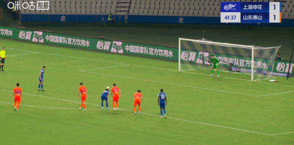 中超半场:汪海健角球破门,卡扎伊双响,申花暂2-2泰山
