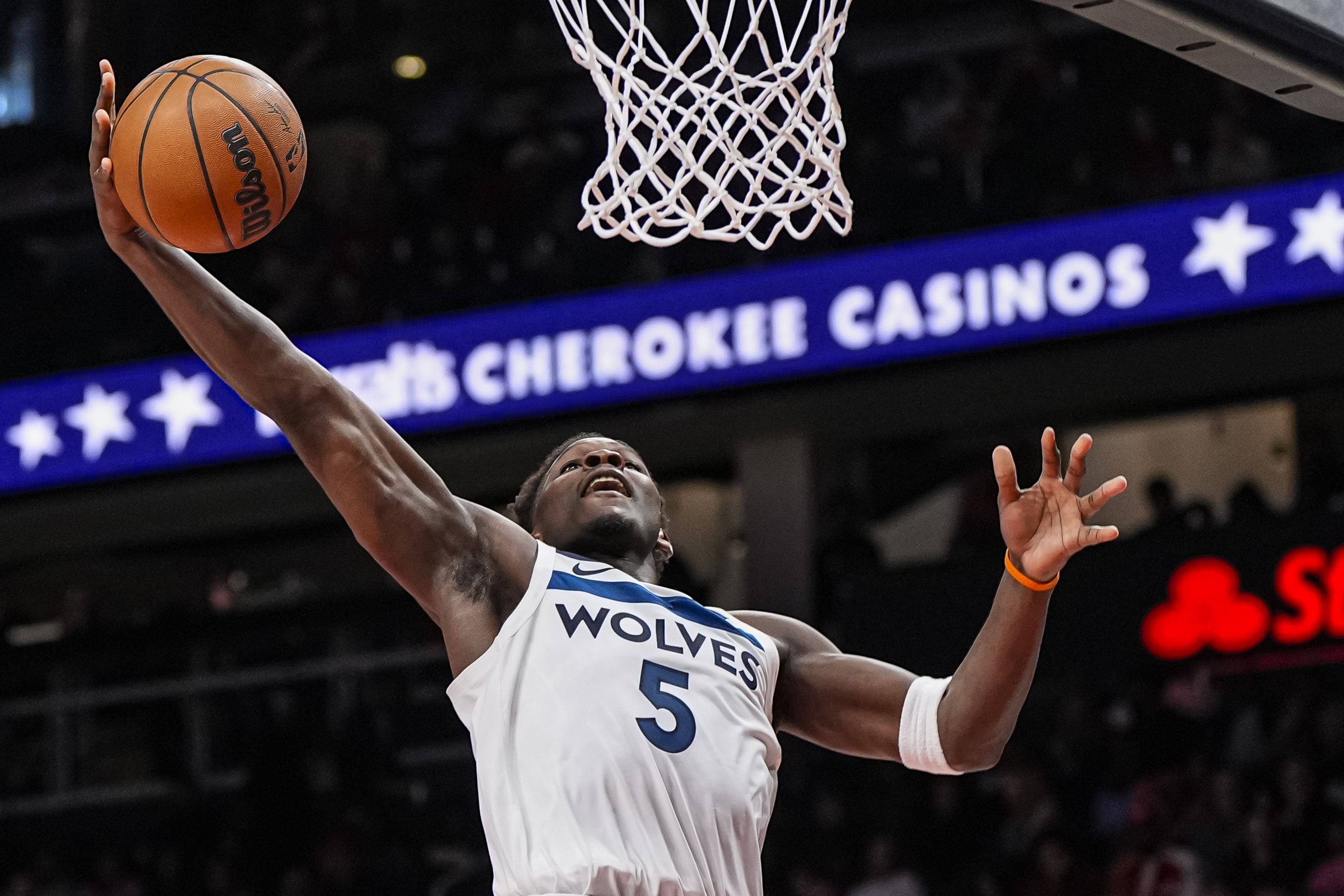 开云APP-芬奇：华子的得分能力与生俱来 新秀赛季他砍40分我就知道其潜力