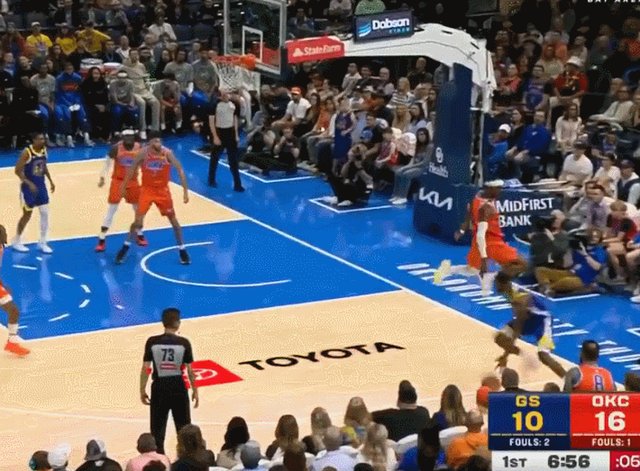 开云-唯一中锋遭遇重伤！霍姆格伦倒下令雷霆内线真空