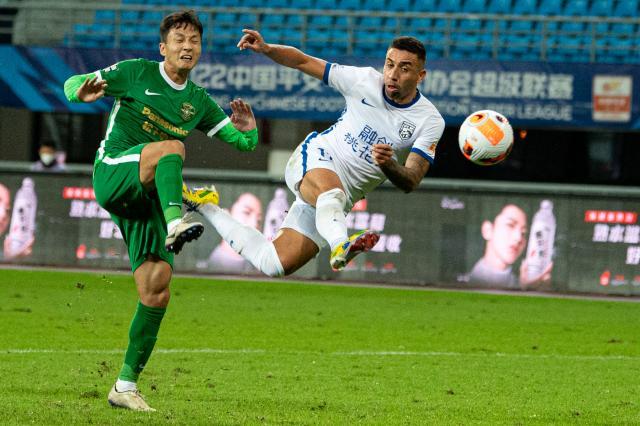 开云在线-中超第33轮前瞻：三镇再迎考验 广州队或提前降级