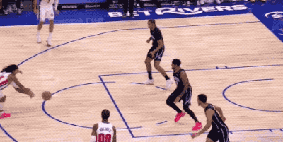 开云下载-突然被裁!5号秀毁了!当年那一滑铲啊|艾维|杰登-艾维|公牛|芝加哥公牛队|杰登·艾维_新浪体育_新浪新闻